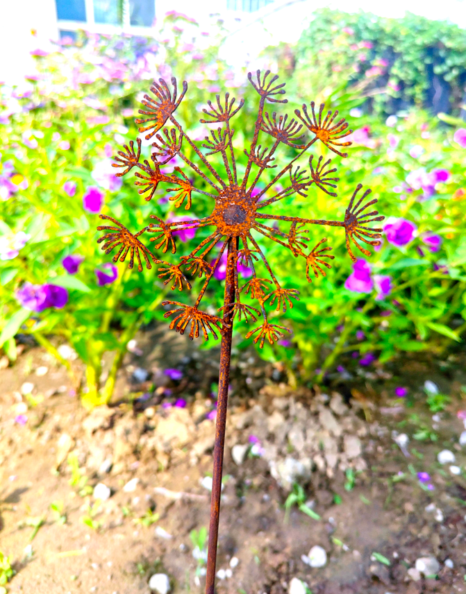 Edelrost Garten Löwenzahn Pusteblumen Beetstecker