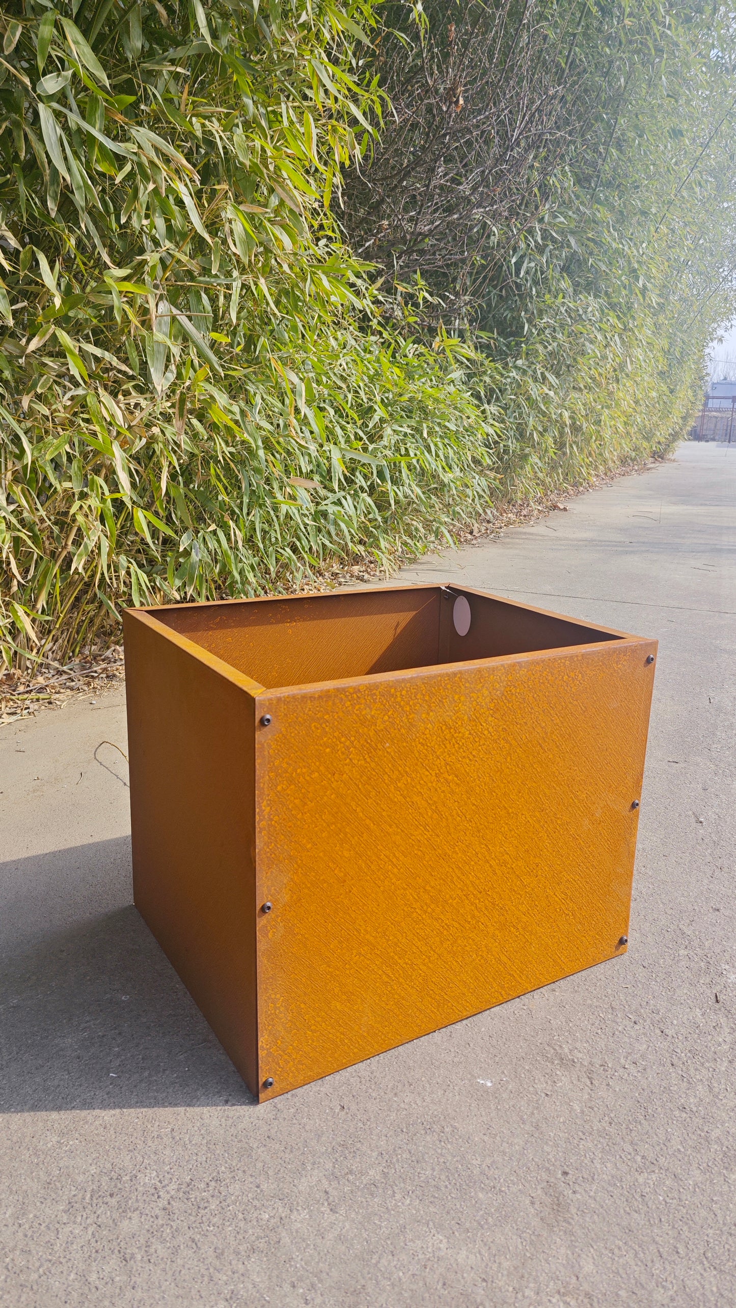 Edelrost Blumentopf aus Metall , 1mm ,Länge 50 cm, Breite 40 cm