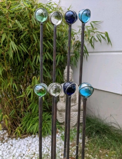 Edelrost Gartenstecker Höhe 100cm, mit Glaskugel 3.5cm ,032034-2