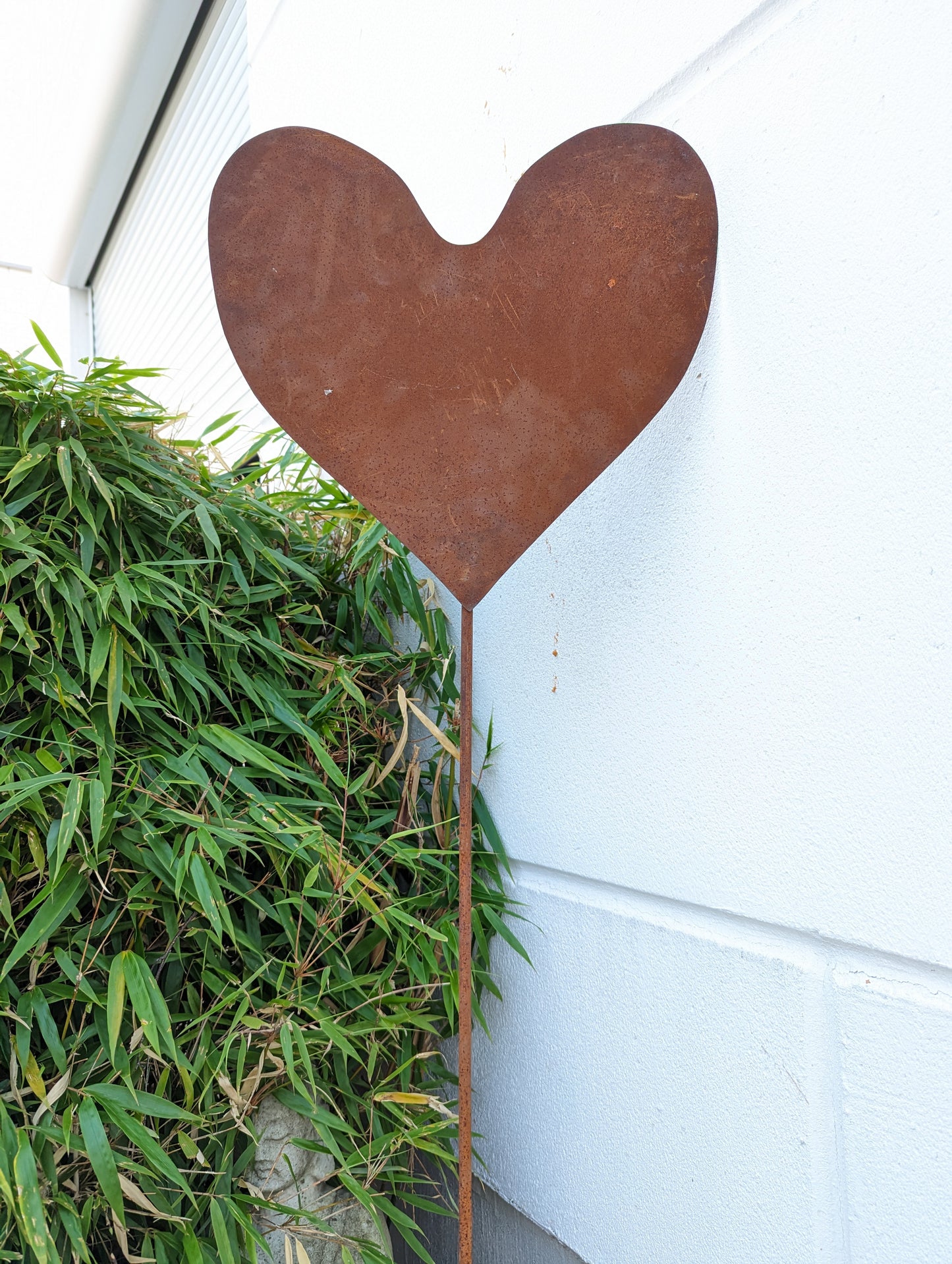Edelrost Gartenstecker Herz aus Metall Gartendeko in verschiedenen Höhen