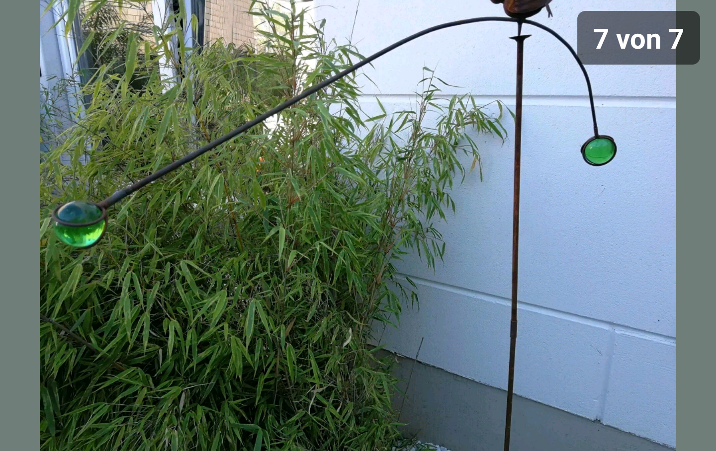 Gartenstecker aus Metall , Rost , mit Glaskugel Grün , Höhe: 150 cm