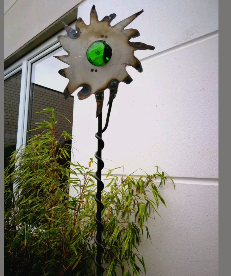 Gartenstecker Rost ,Glaskugel Gruen ,Höhe: 180cm