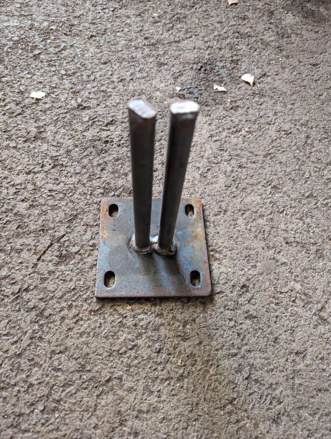 Pfostenfuß für Zaunpfahl ,Erdanker für Sichtschutzwand aus Metall 032332