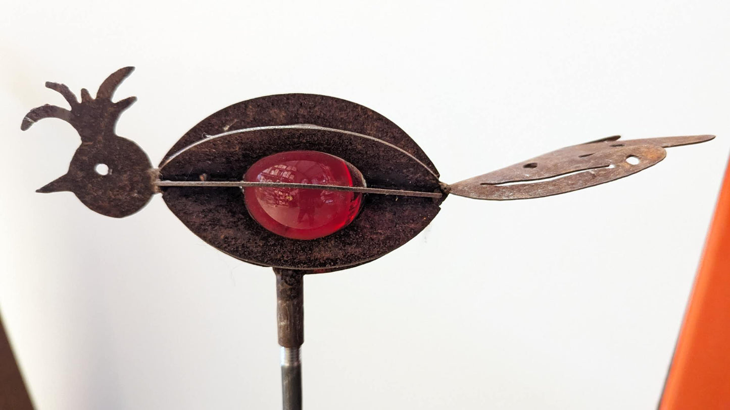 Die einzige !Edelrost Gartenstecker Vogel , Gartendeko aus Metall , Glaskugel