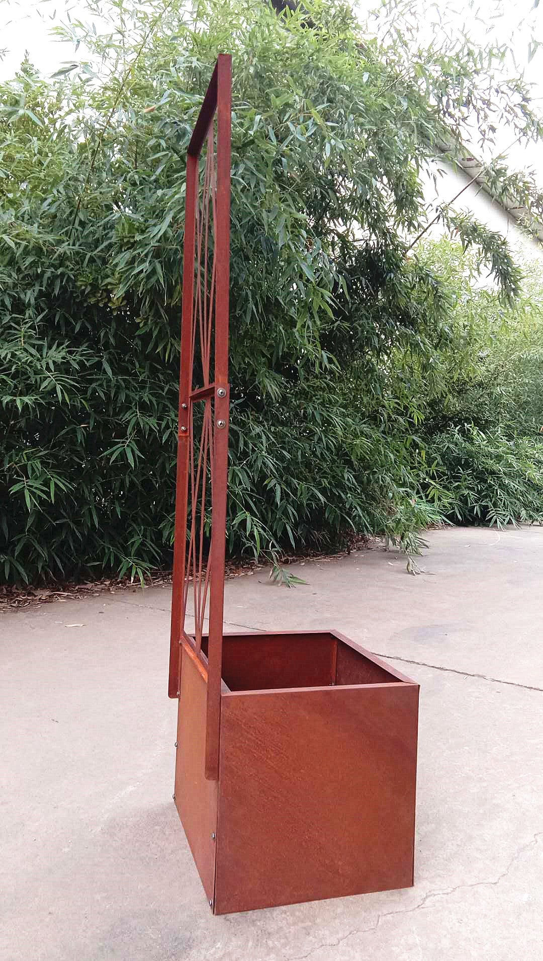 Edelrost Rankkasten mit Rankgitter aus Metall  032025-1 , Höhe 135 cm