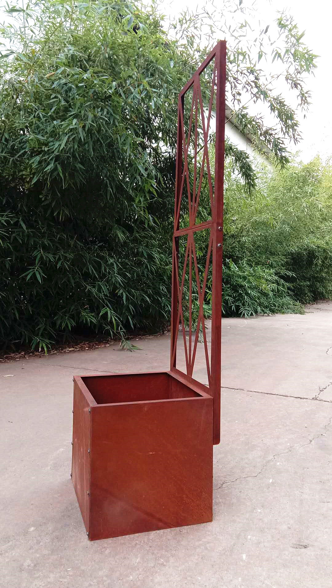 Edelrost Rankkasten mit Rankgitter aus Metall  032025-1 , Höhe 135 cm