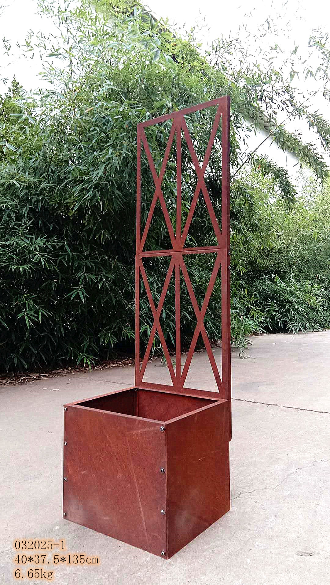 Edelrost Rankkasten mit Rankgitter aus Metall  032025-1 , Höhe 135 cm