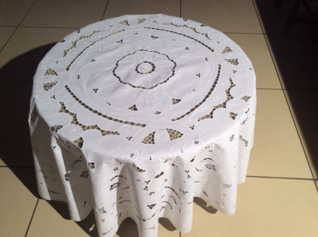 Tablecloths made of cotton, round 170cm