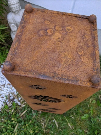 Edelrost garden fire bowl plant bowl rust made of metal with cone flowers 