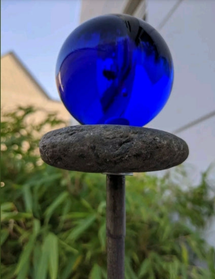 Edelrost garden stake with glass ball 6cm blue H108cm 030799