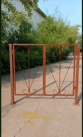 Rusty garden gate garden door Rusty garden gate garden door including posts | Heart 