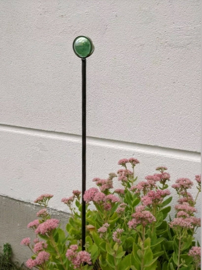 Edelrost Gartenstecker H80cm mit Glaskugel 3.5cm Gartendeko 032034-1