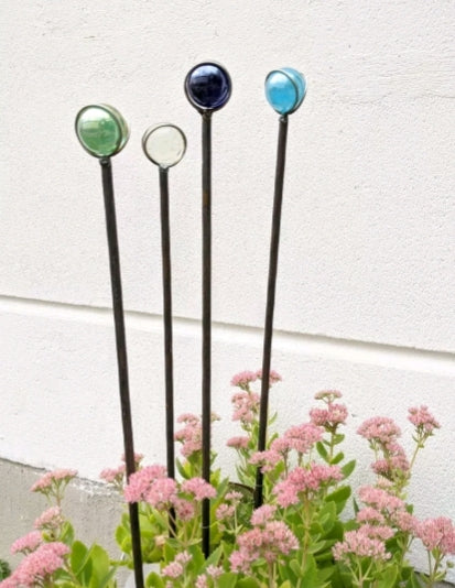 Noble rust garden stake with glass ball 3.5cm garden decoration garden figure bed stake