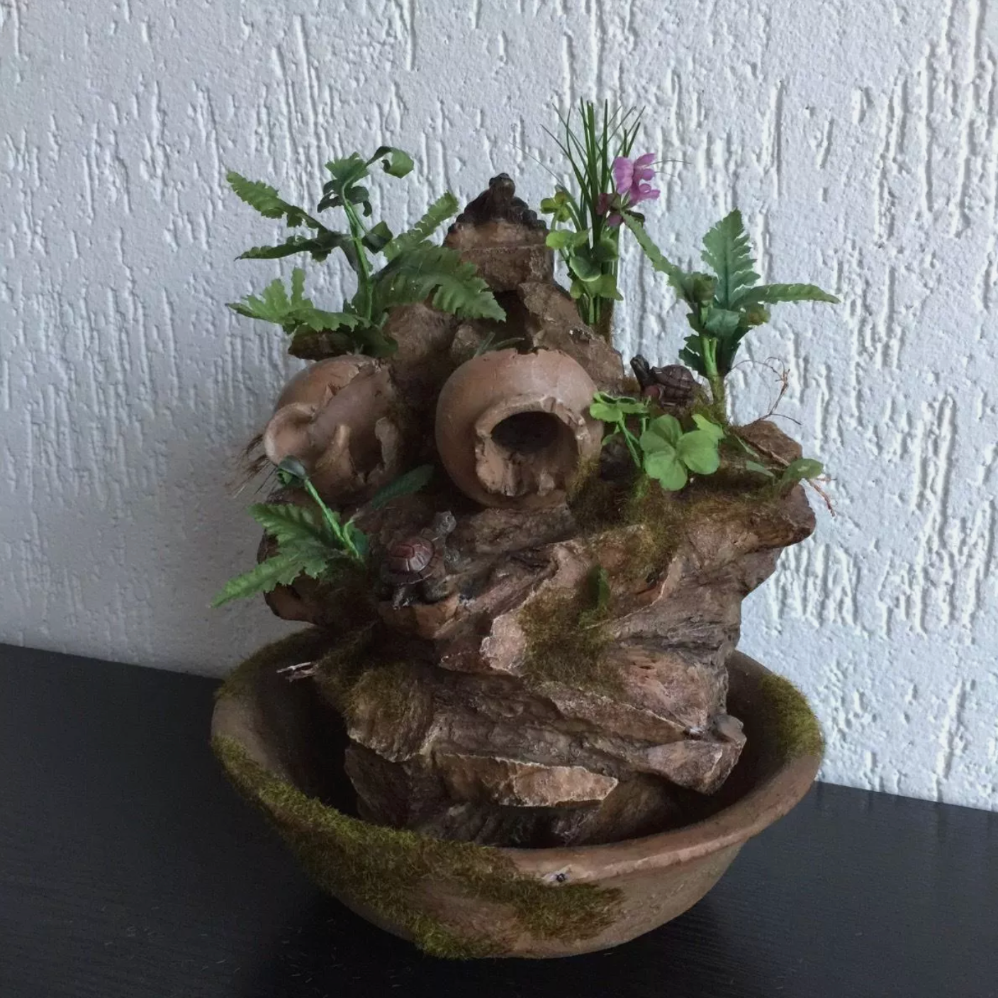 Zimmerbrunnen,Gartenbrunnen,Bonsai Brunnen Mit Pumpe 23x23x27cm, Nr.214S