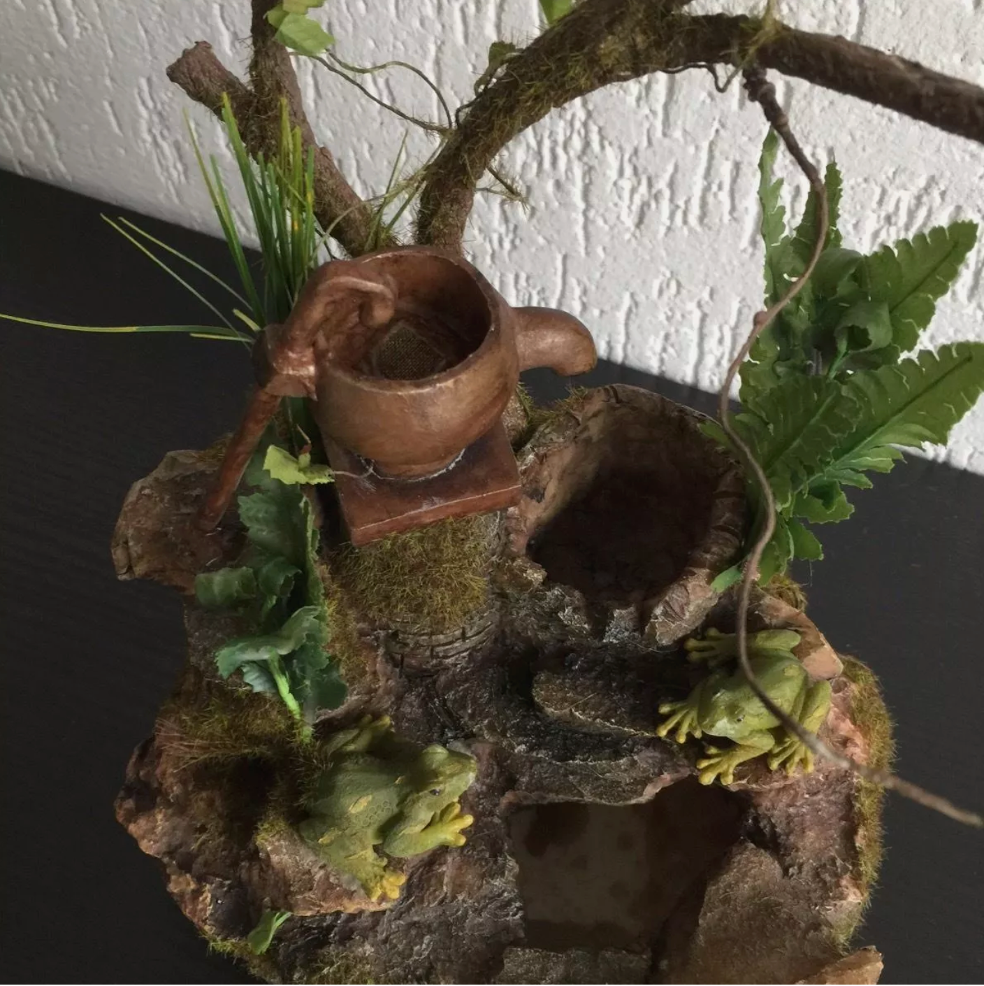 Zimmerbrunnen, Gartenbrunnen,Bonsai Brunnen Mit Pumpe 21x16x25cm ，Nr.: 284E