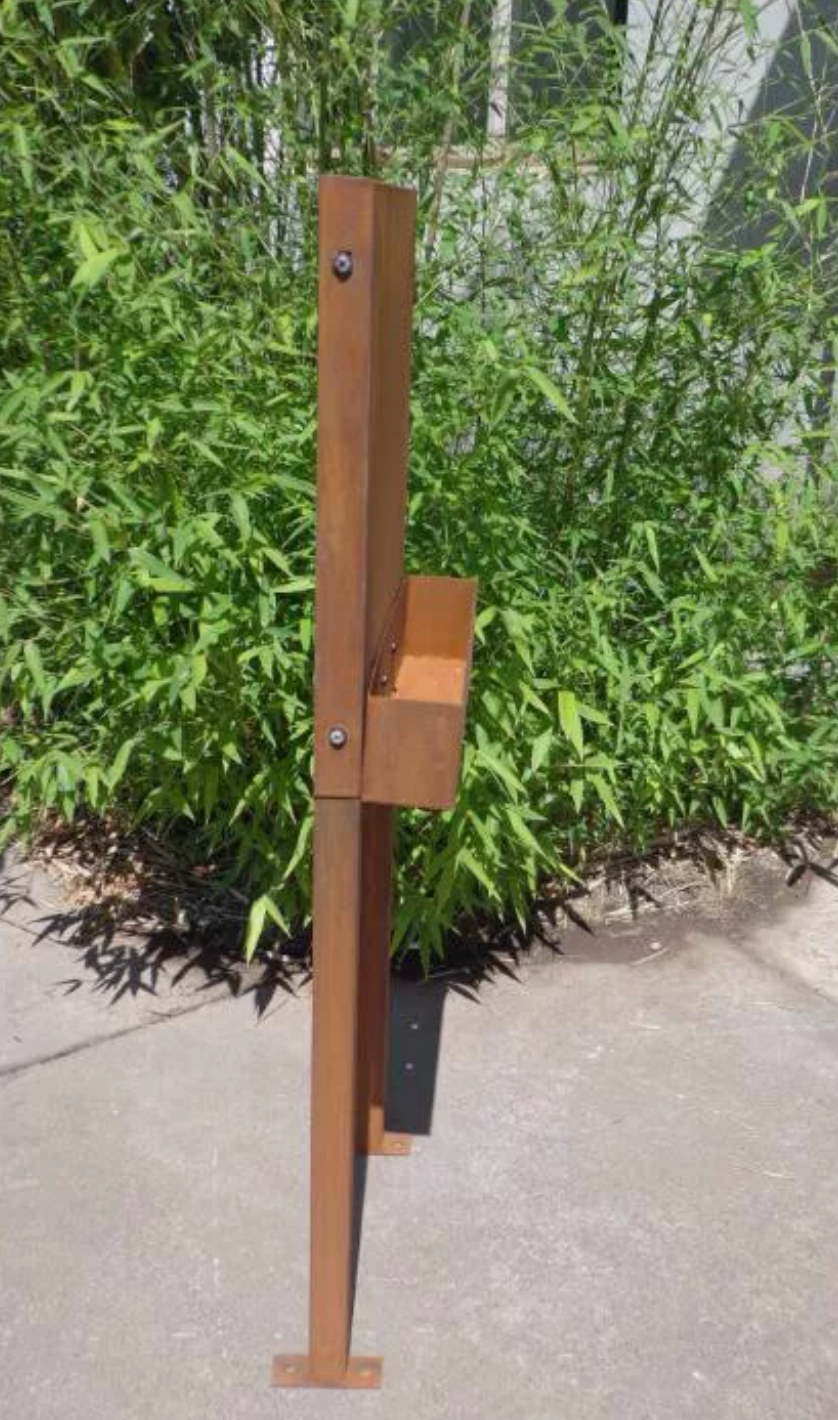 Edelrost Gartendeko,  Sichtschutzwand mit  Pflanzenschale ,Höhe 120 cm ，031675