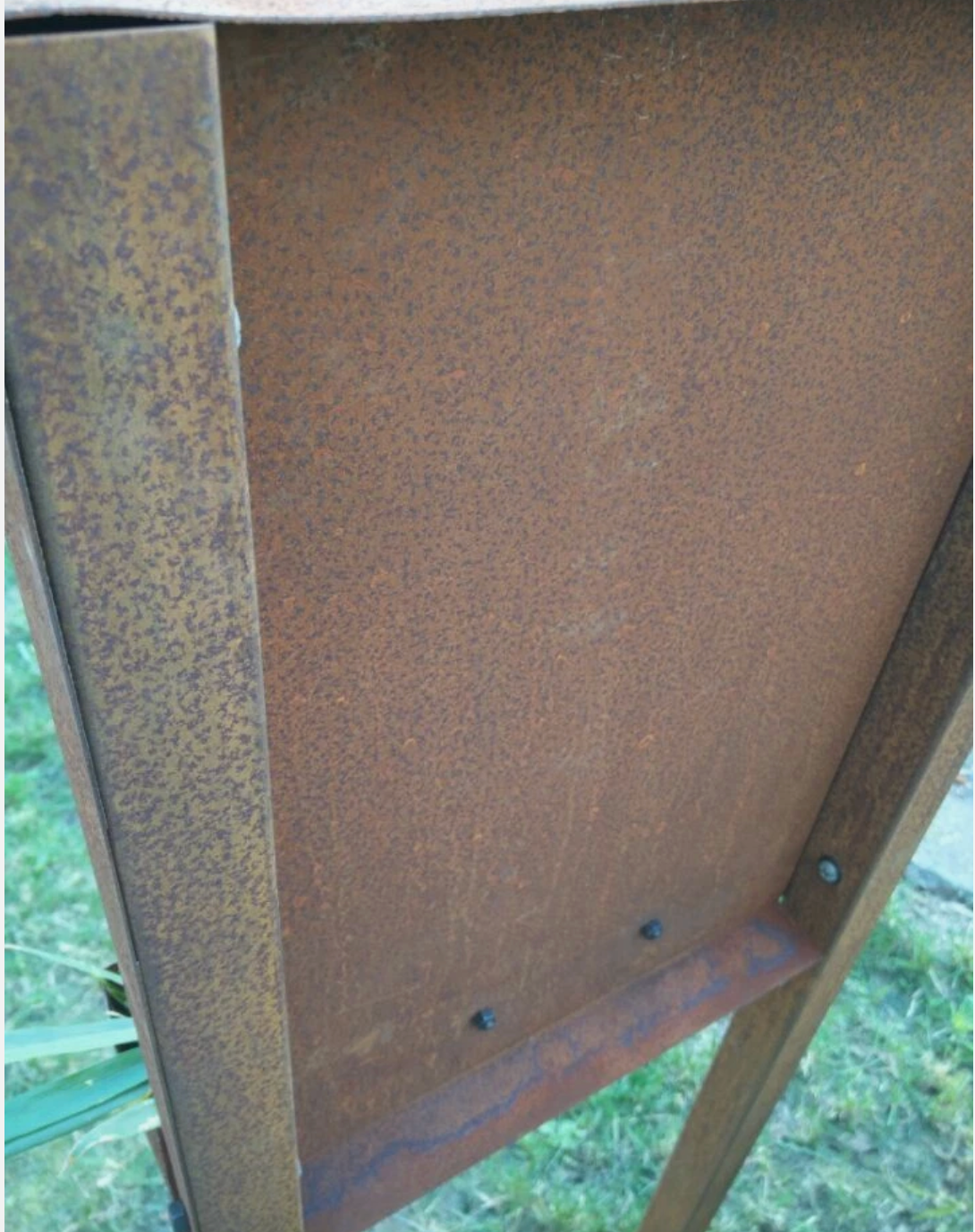 Edelrost Gartendeko,  Sichtschutzwand mit  Pflanzenschale ,Höhe 120 cm ，031675