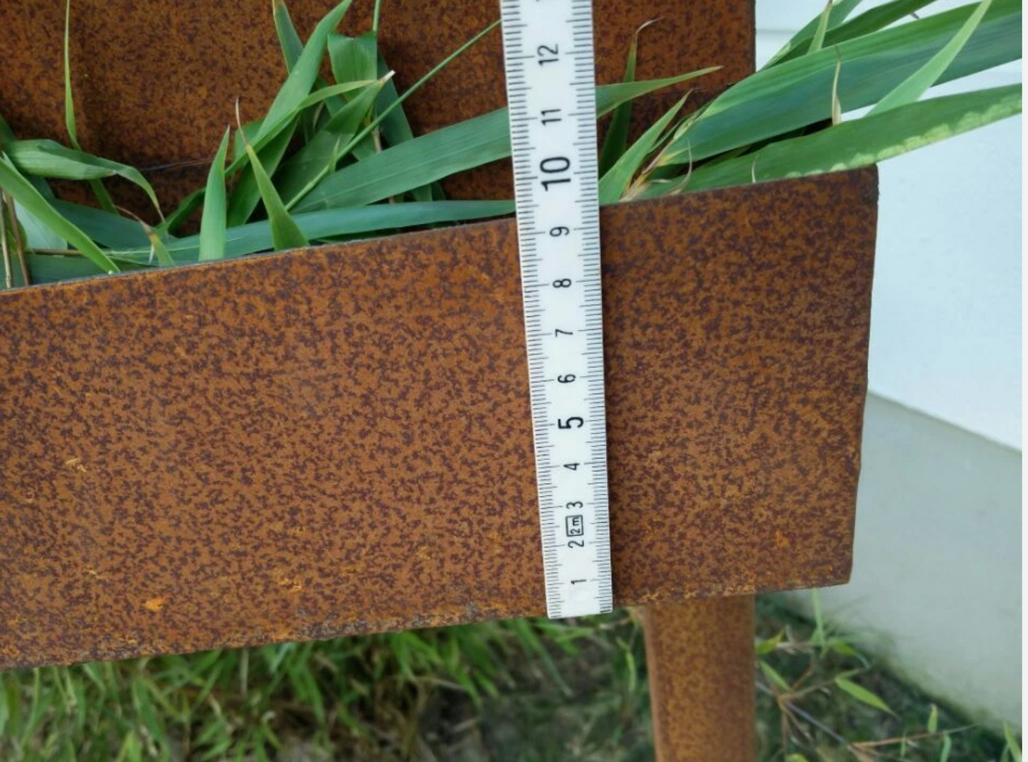 Edelrost Gartendeko,  Sichtschutzwand mit  Pflanzenschale ,Höhe 120 cm ，031675