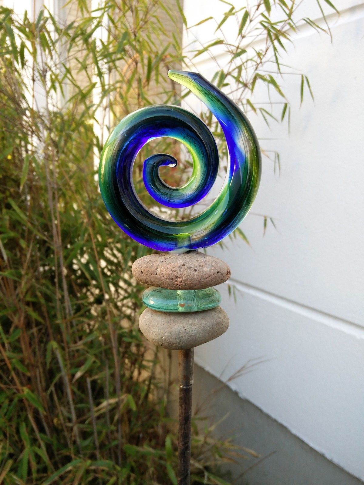 Garden stake, glass decoration with natural stone H120cm