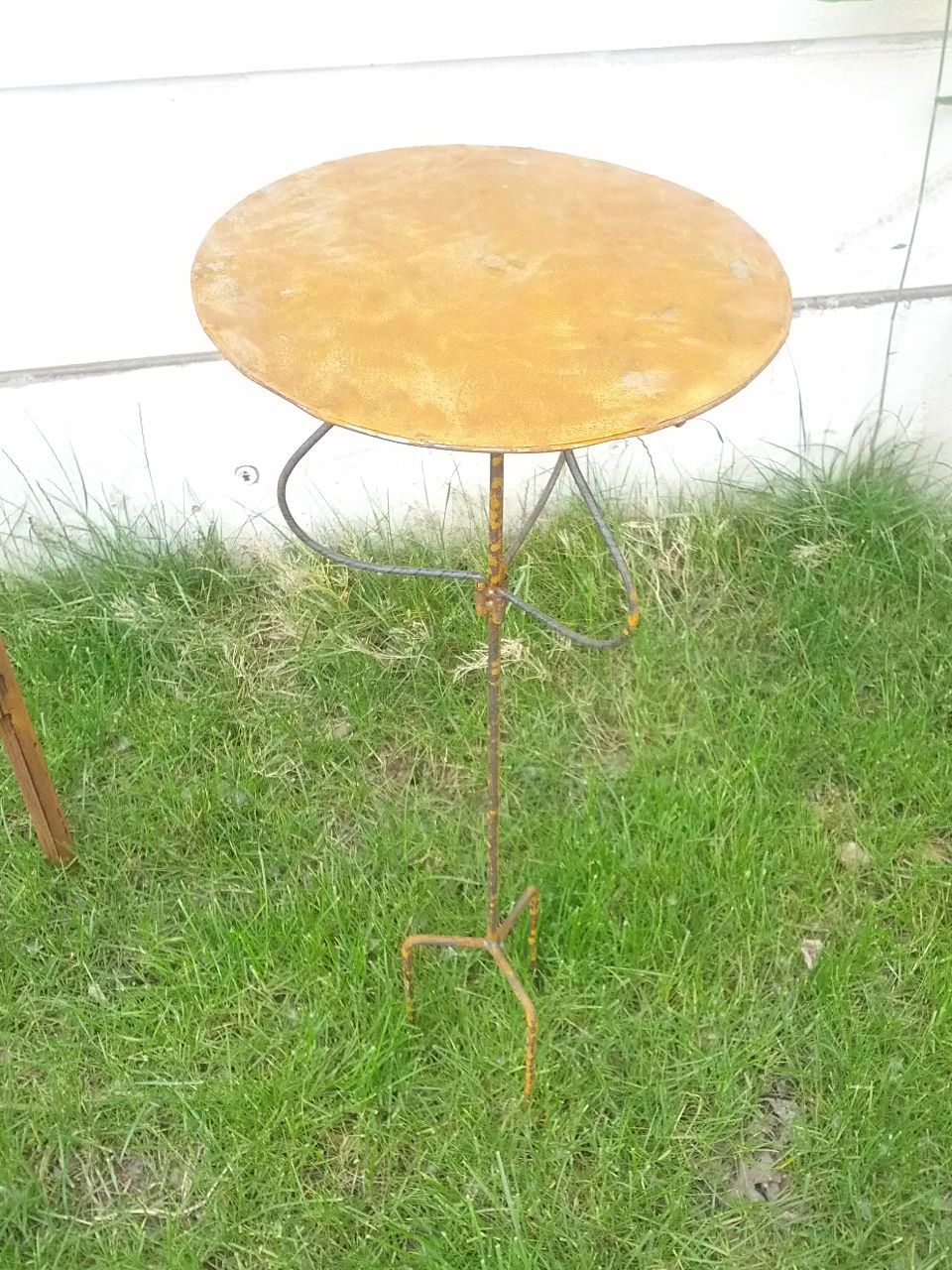 Garden table, rust, garden decoration,