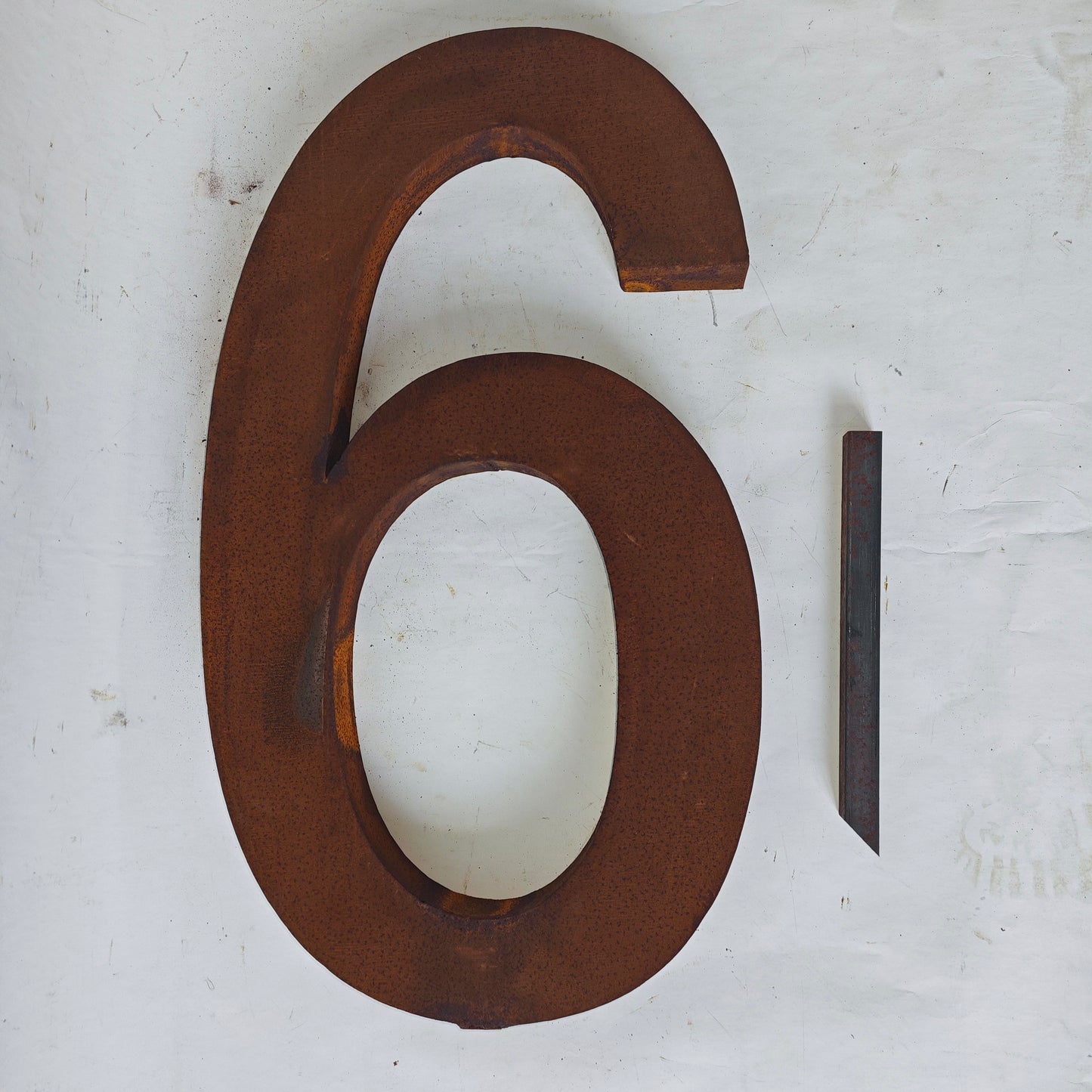 Rusty metal house number rust garden stake H40cm, 032062