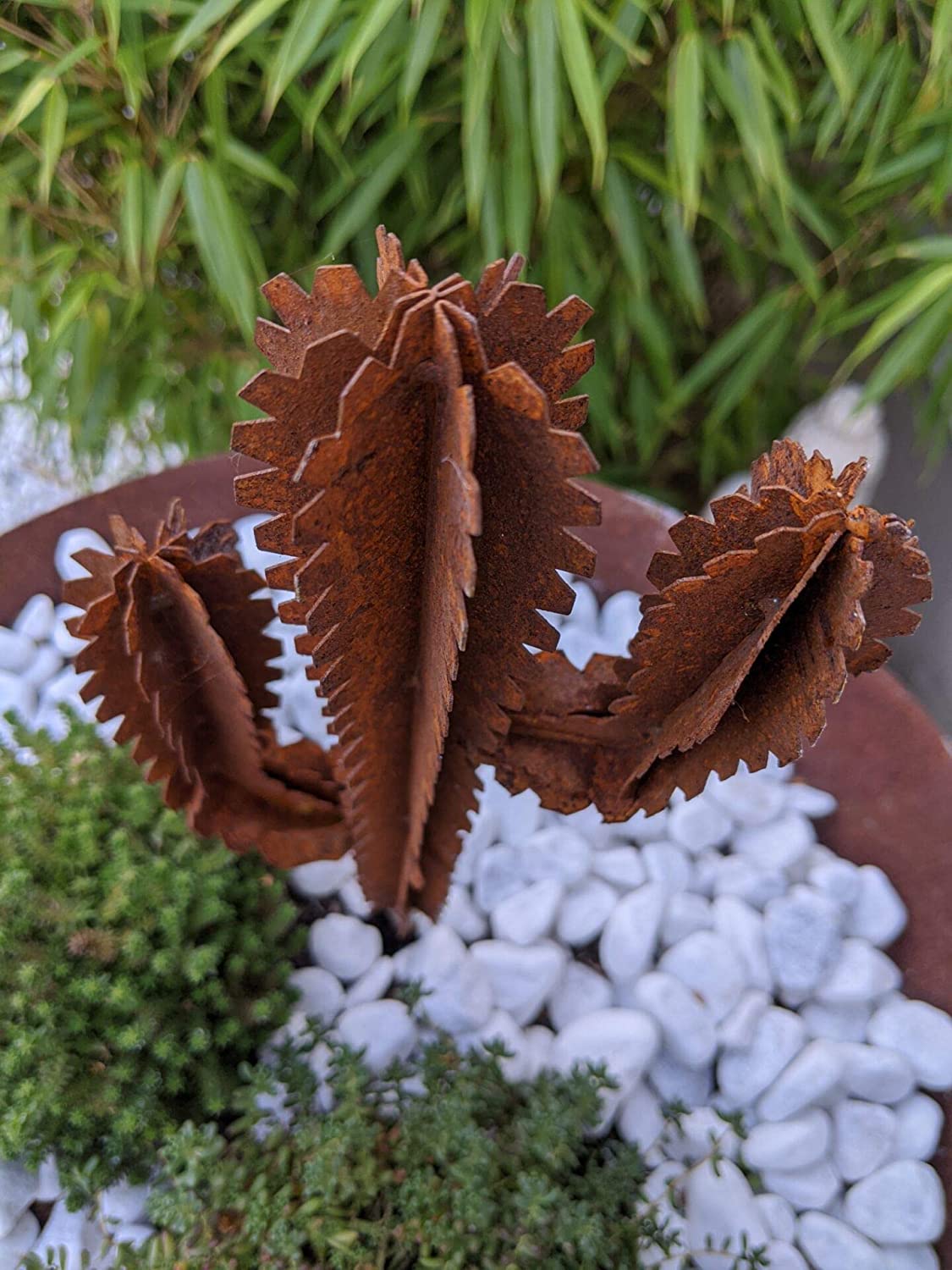 Rust garden stake rust garden sculpture figure cactus H34cm(24+10) W12cm