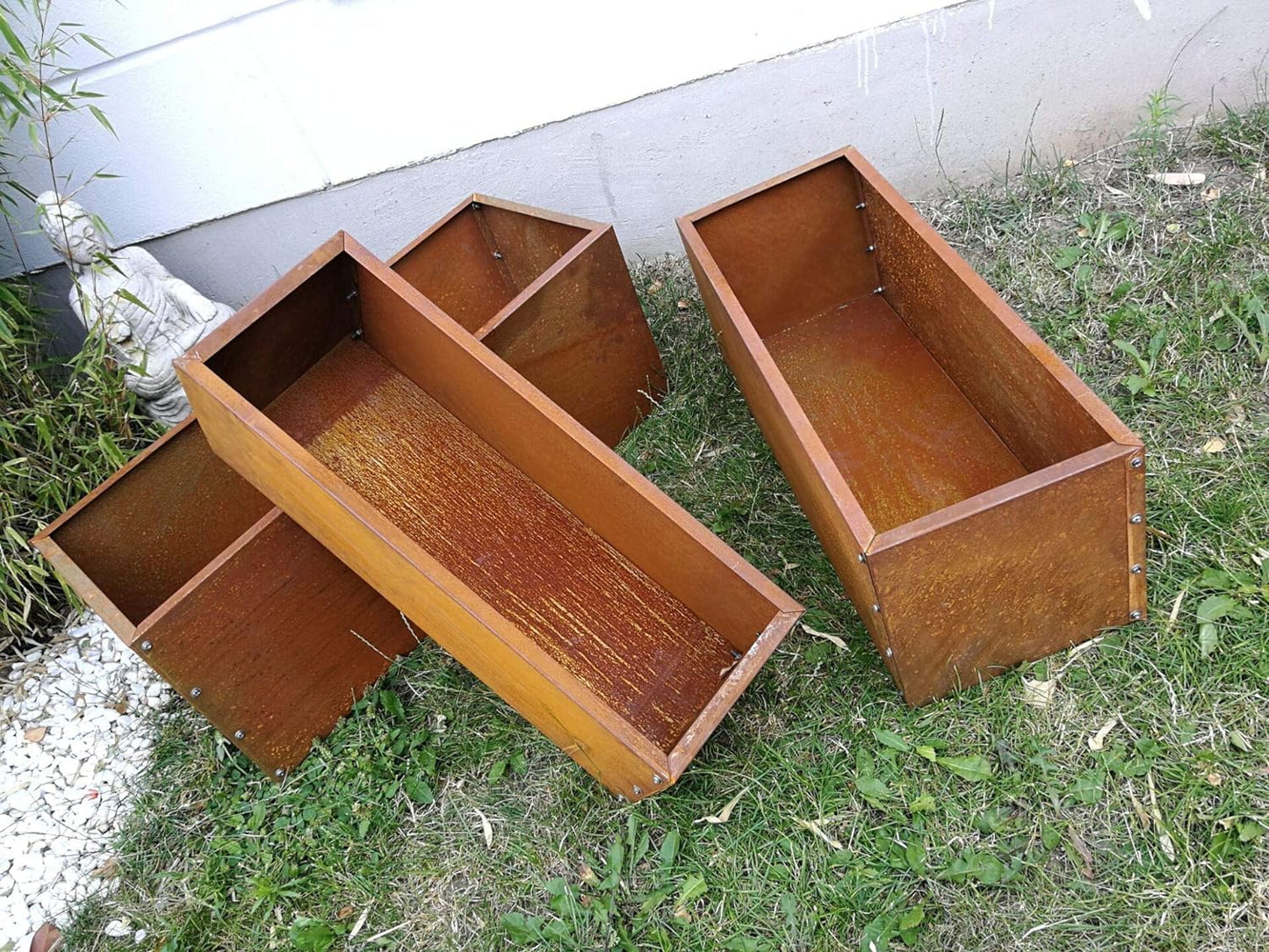 Stylish rust-finished flower box planter made of sheet steel