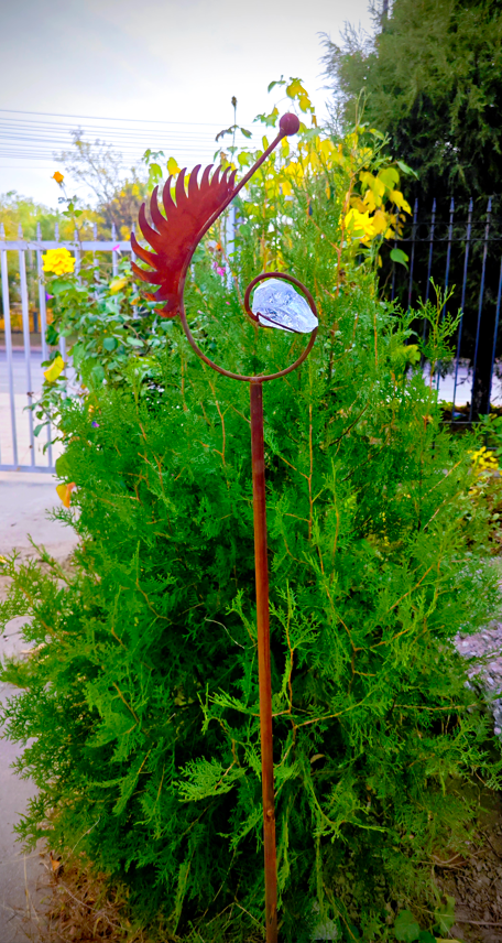 Garden stake, garden decoration, flower bed stake, made of glass and iron