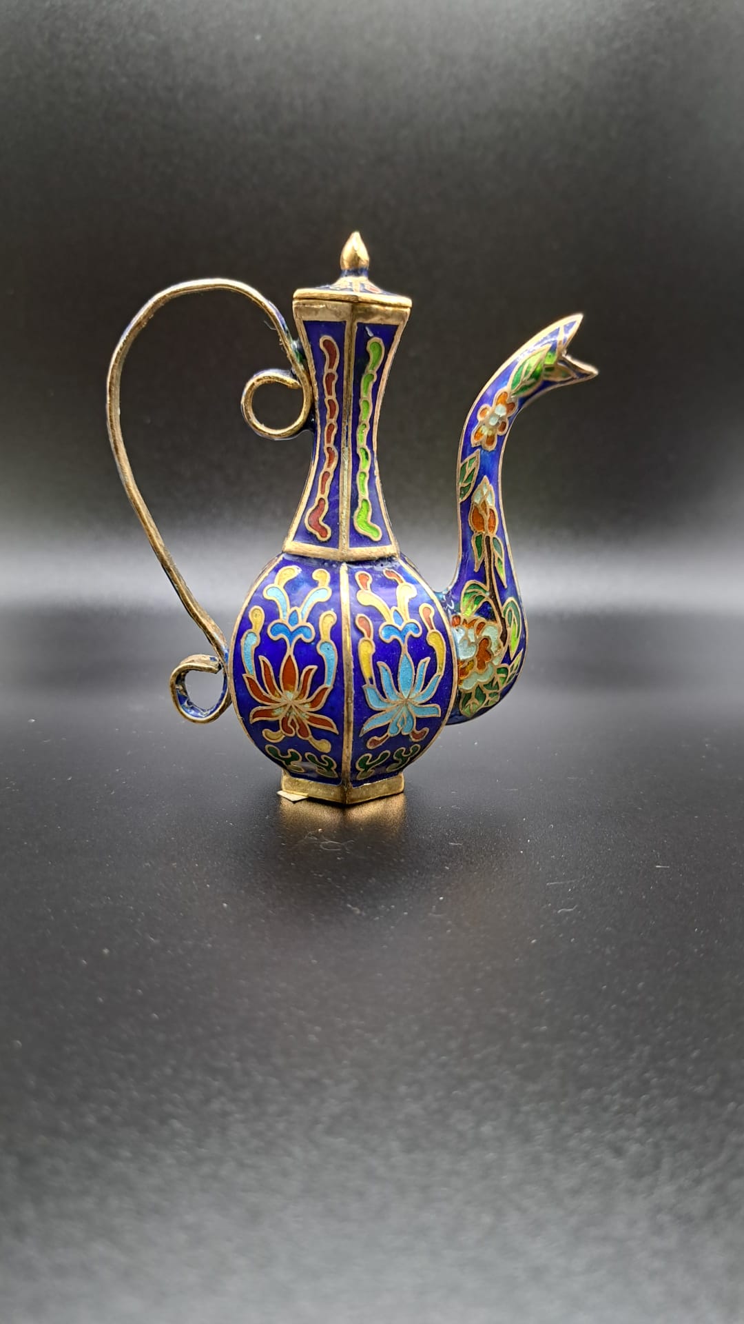 China, Cloisonne, sehr schöne vase,Blumen  9/9/3cm A2-3