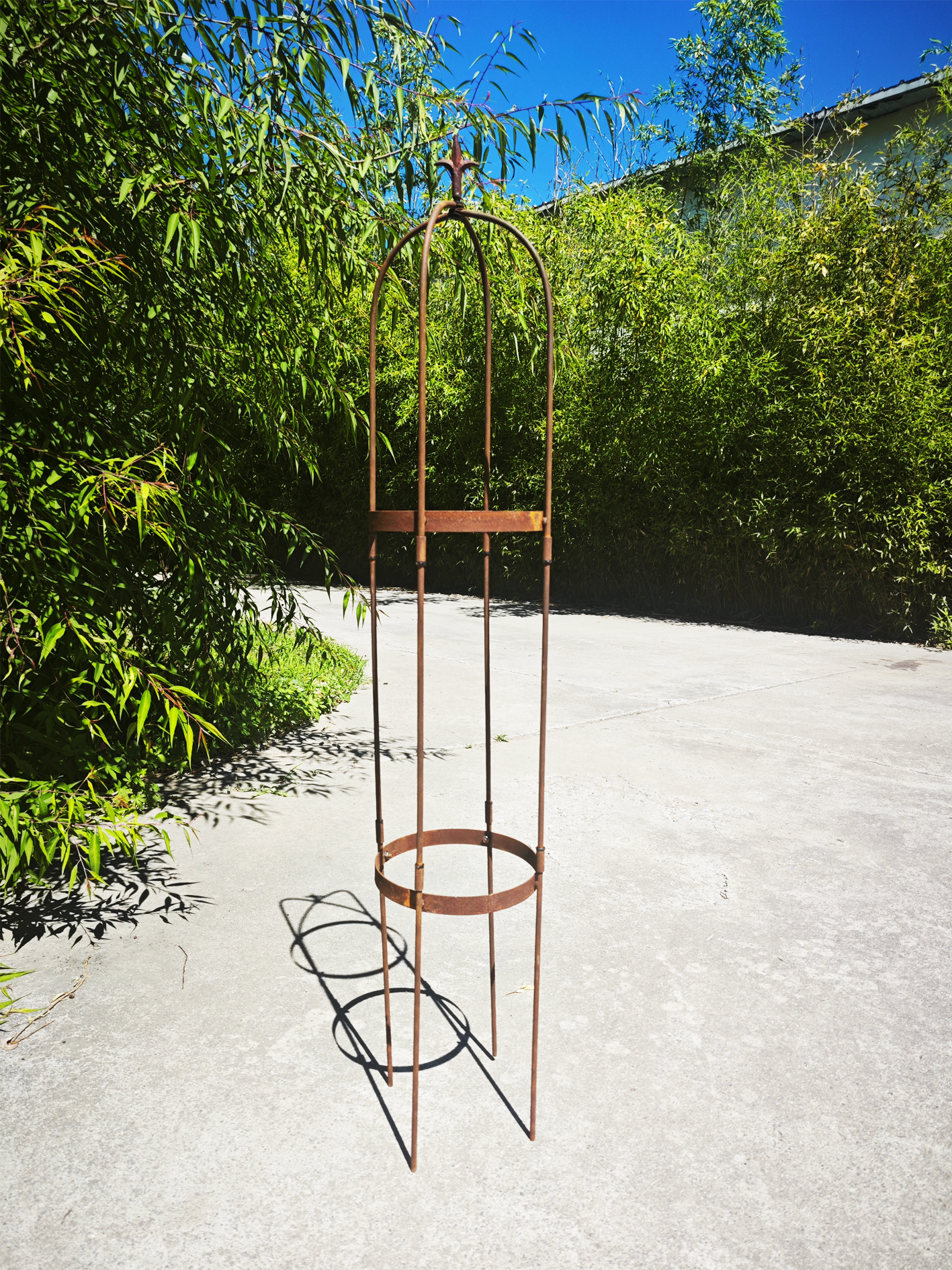 Edelrost Rankhilfe Rosensäule Rankgitter Rosengestell Rankturm Rosenbogen