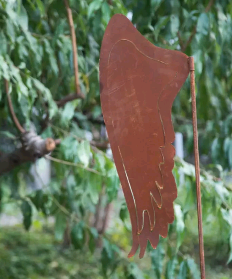 2pcs. Patina garden stake angel wings rust angel wings H121*17 and 165*23cm