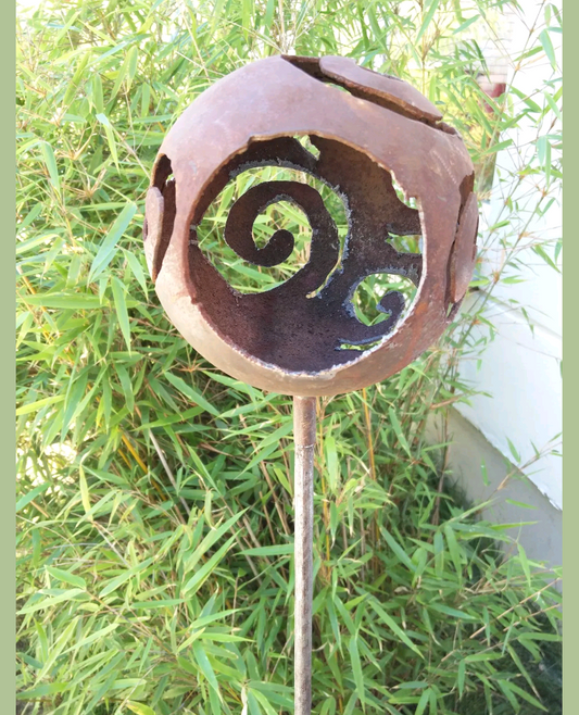 Handmade garden stake garden ball rust candle holder garden decoration metal