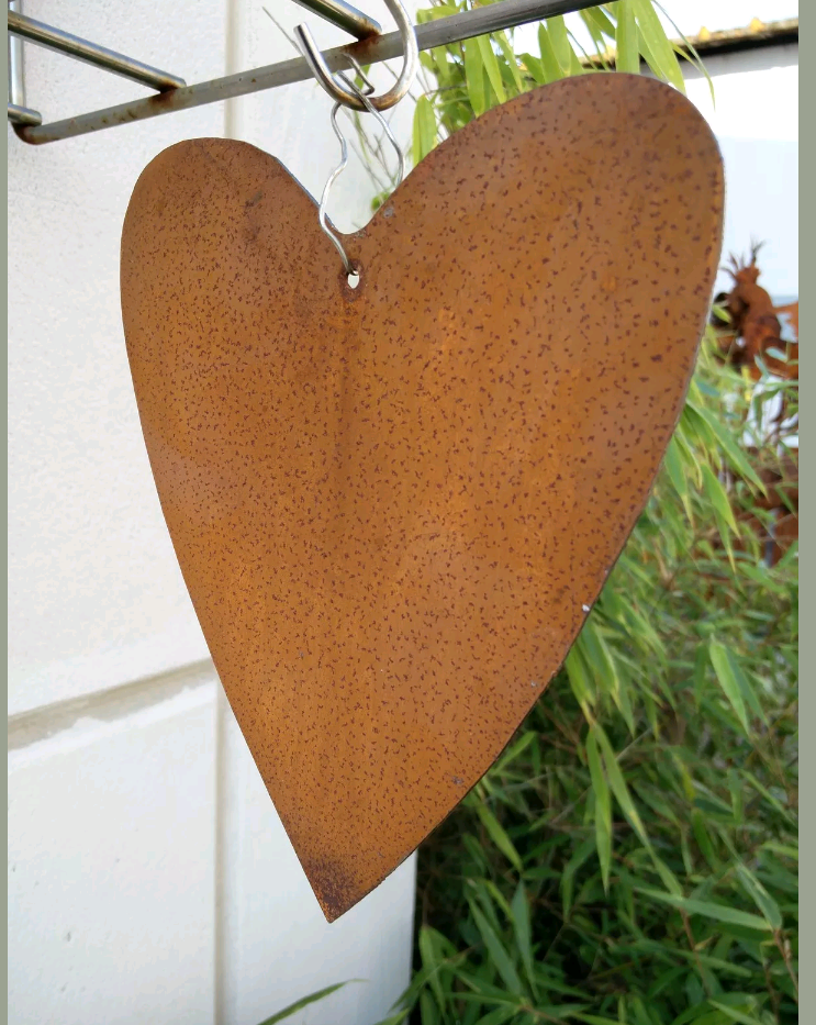 Noble rust heart, hanging garden heart, rust, garden decoration, rust heart metal