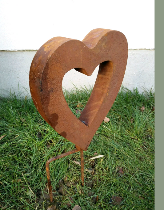 Rust garden stake, rust garden sculpture, figures lucky symbol, rust heart H35cm