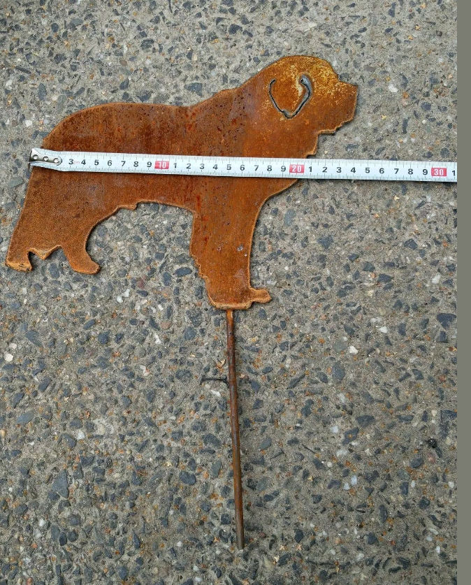 Noble rust garden dog, garden stake dog, rust, garden figures, garden decoration