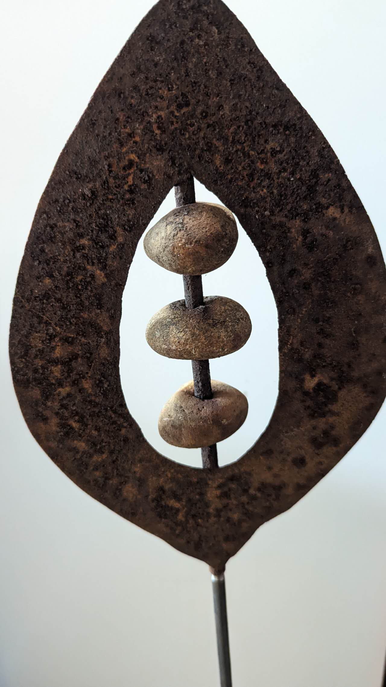 Die einzige ！Edelrost Gartenstecker，Blätter  , Höhe 125 cm， aus Metall ,Stein