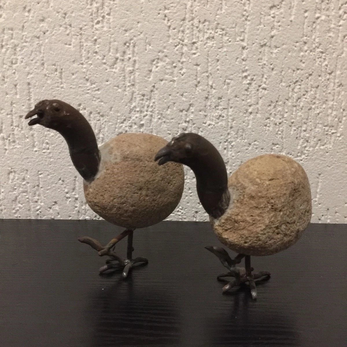 2 St. Kücken , Gartendeko Vogel aus Naturstein
