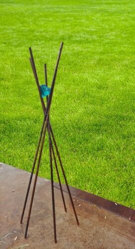 Garden rust garden stake bed stake with blue glass decoration H 177cm W43cm 032178